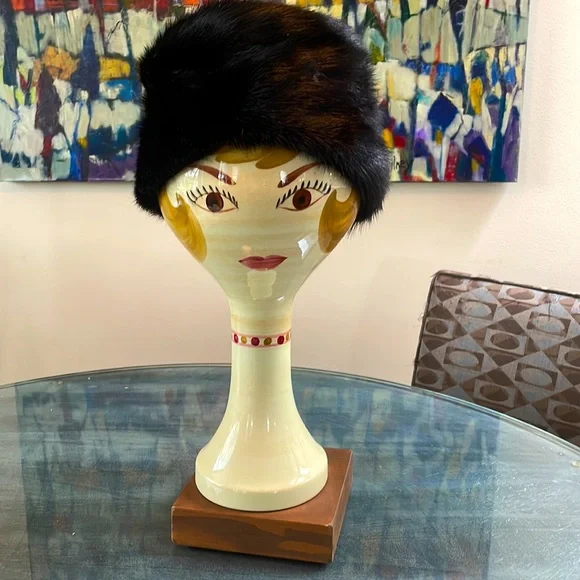 Vintage Black Mink Hat, from the 60’s - Picture 5 of 15